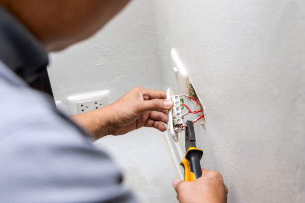 Best Outdoor Lighting Installation  in Mustang Ridge, TX