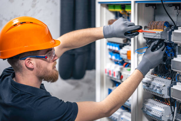 Best Local Electrician Companies  in Mustang Ridge, TX